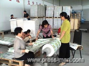 安徽省印刷物資公司下屬合肥市皖新覆膜有限責(zé)任公司全力以赴投入生產(chǎn)
